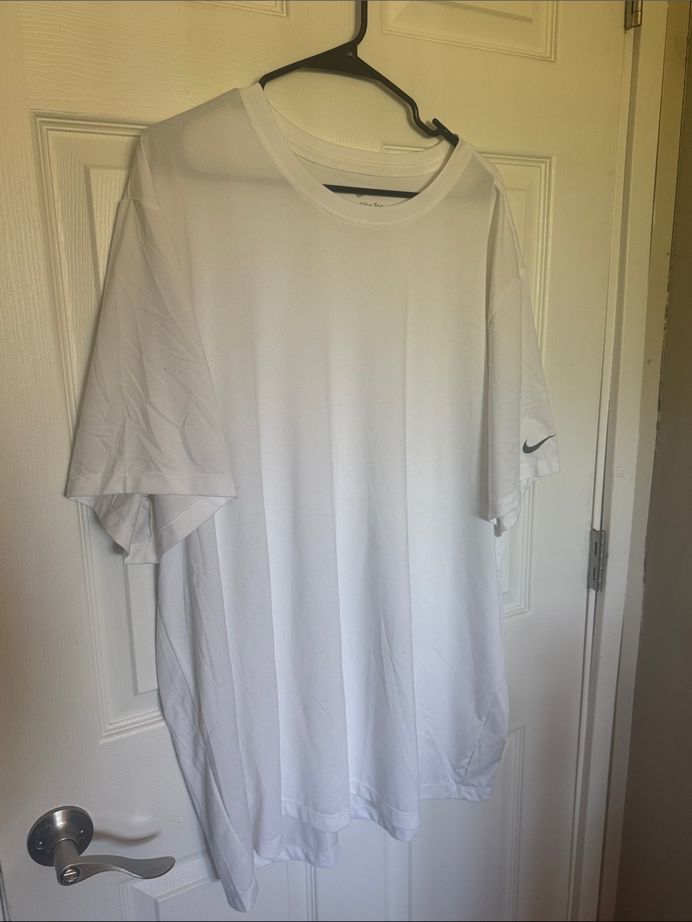 Nike Men's White DriFit Performance Short Sleeve Tee